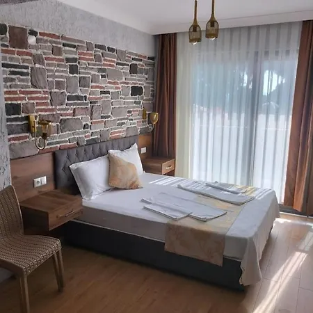 Mari Pembe 마르마라섬